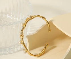 Elegant Anti-Tarnish Cuff Pearl Bracelet for Women – Adjustable, Rust-Free, Stylish & Durable