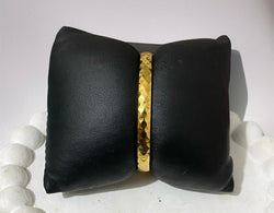 Elegant Gold-Look Anti-Tarnish Bracelet for Women | Long-Lasting Shine | Skin-Friendly | Daily & Party Wear